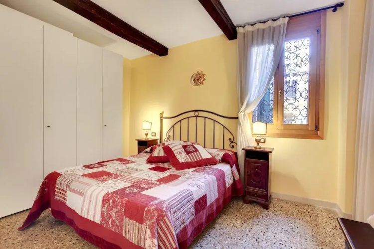 Paste Apartment