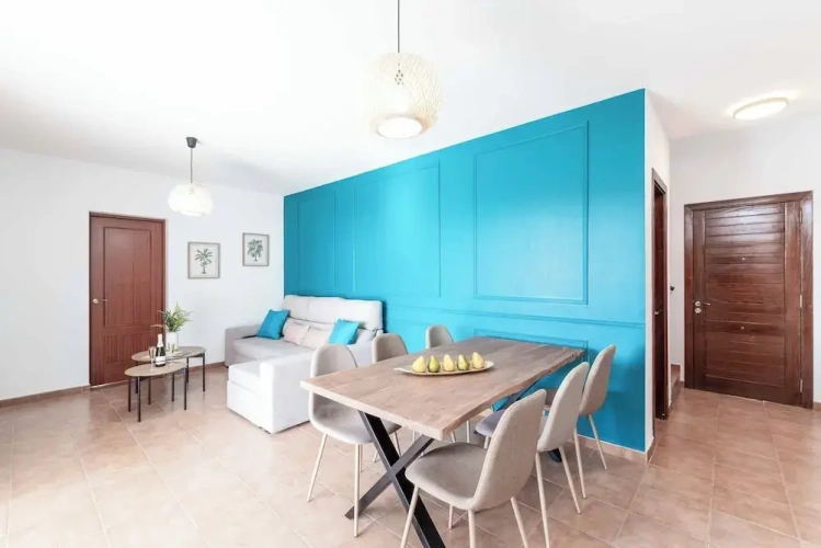4 Bedrooms Villa