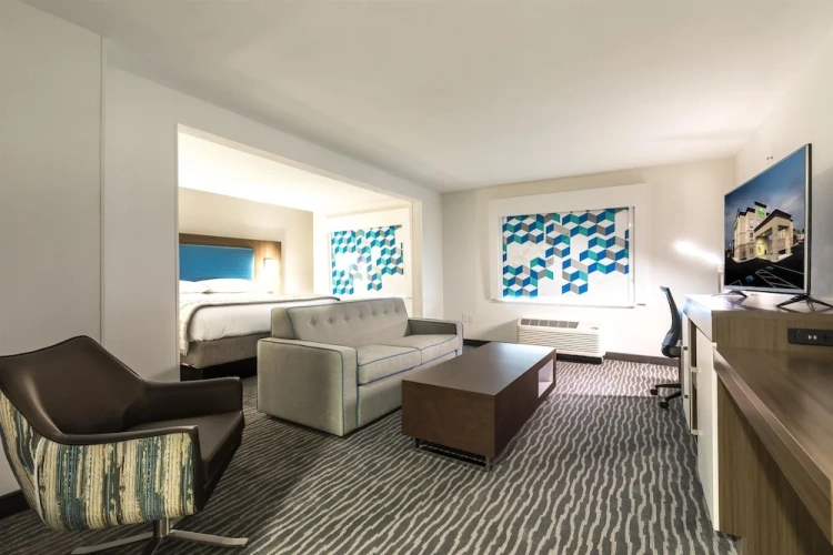 Deluxe Double Suite