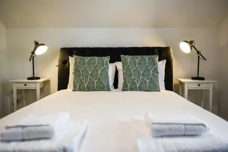 Hamilton Lodge