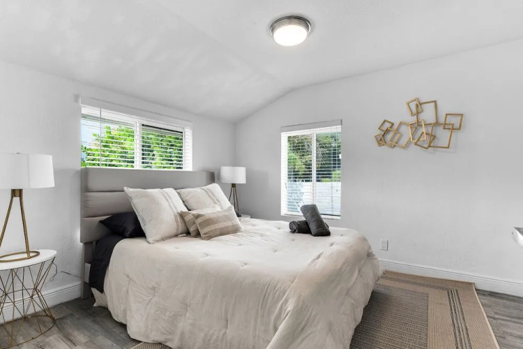 Design District Luxe 3BD Home