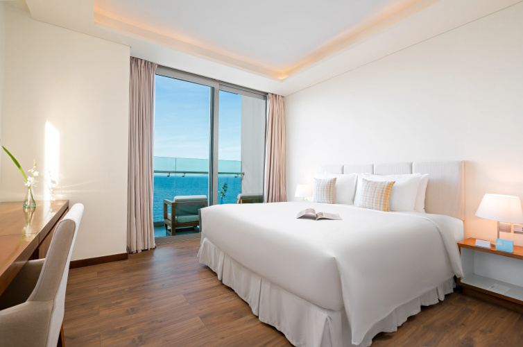 A La Carte Da Nang Beach