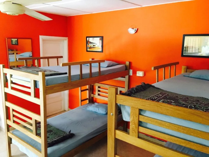 Hostal Garden House