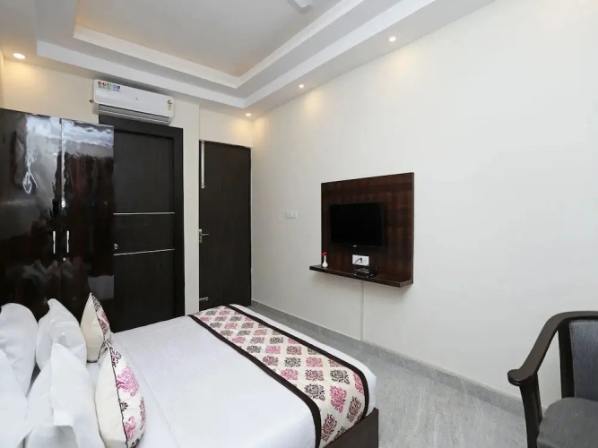 OYO Flagship 190 Gomti Nagar