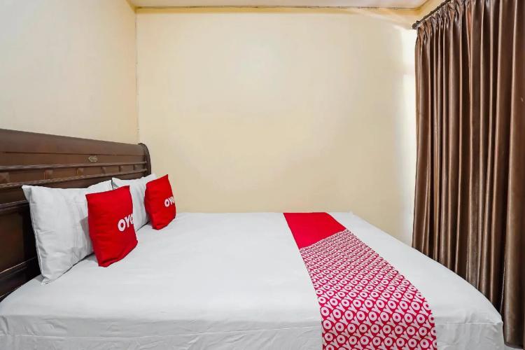 OYO 91743 Choirul Residence