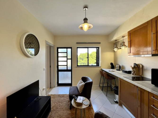 Faro Airport Flat 6 by Homing