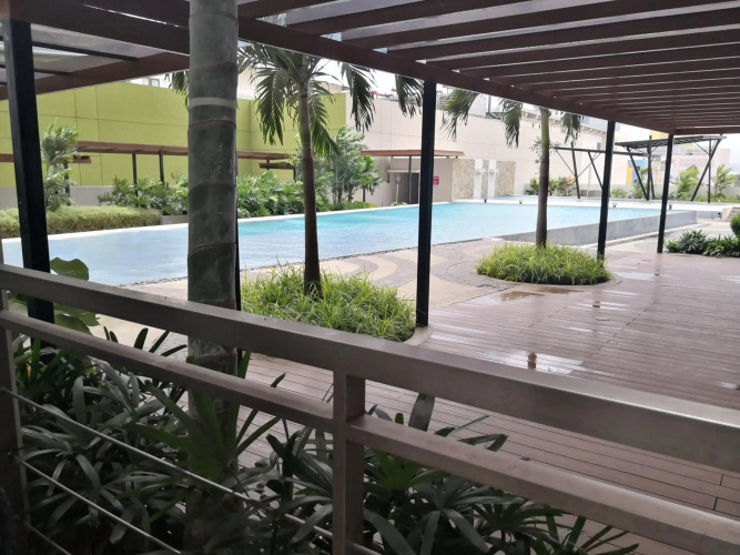 Centrio Tower Beside Ayala Studio Unit with Balcony 23