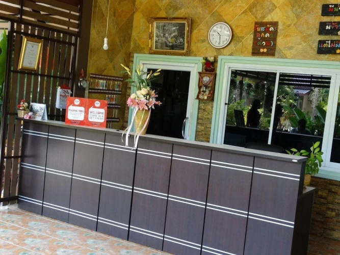 Baansuan Rimnum Resort