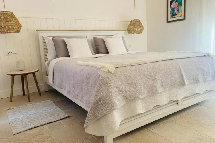 Mediterranean Luxurious Apartment