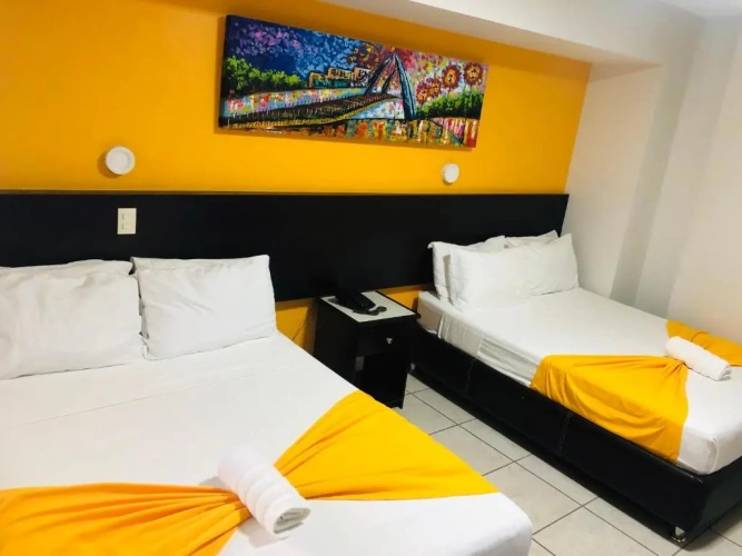 Standard Triple room