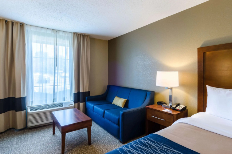 Comfort Inn Randolph - Boston photo 6
