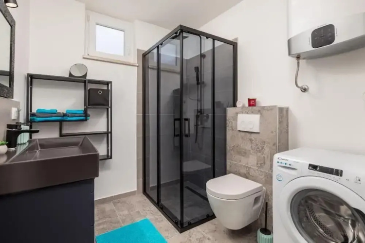 Apartments Bako