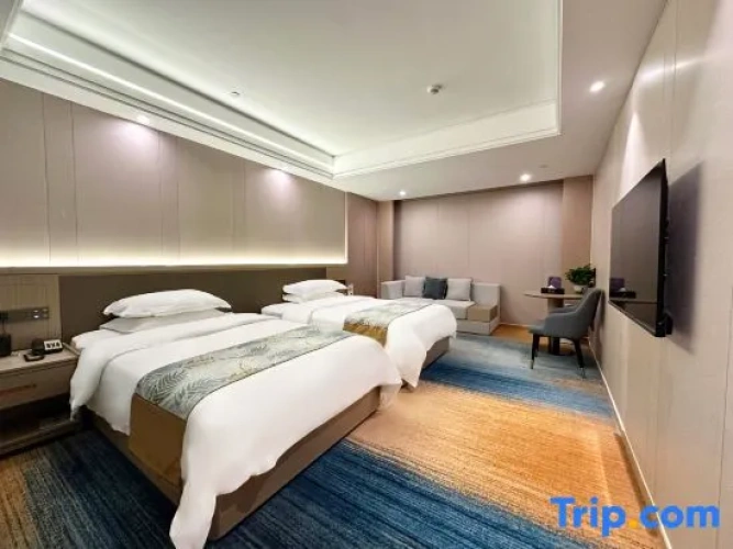 Standard Double room with street view