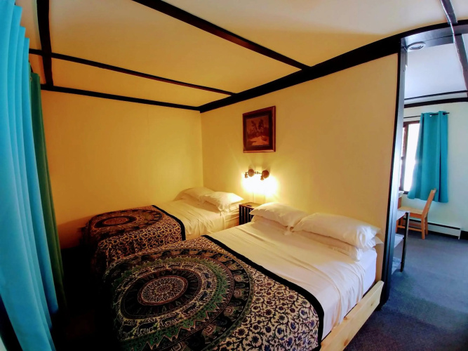 Dwight Riverside Inn