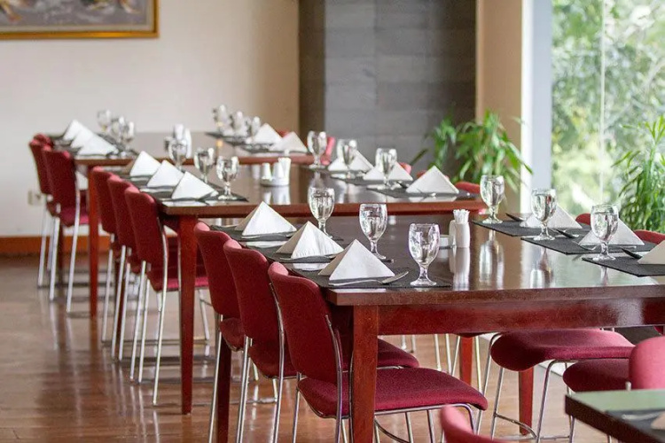 Lume'os Hotel Cempaka Putih