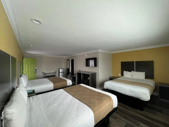 Standard Family room