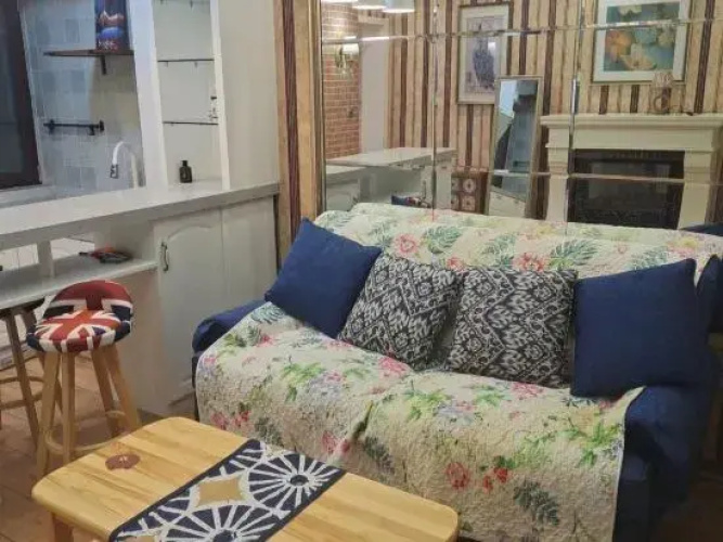 Happiness e Home Apartment