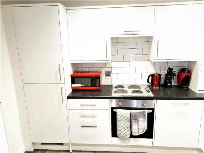 2 Bedrooms Apartment