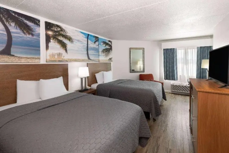 Quadruple room