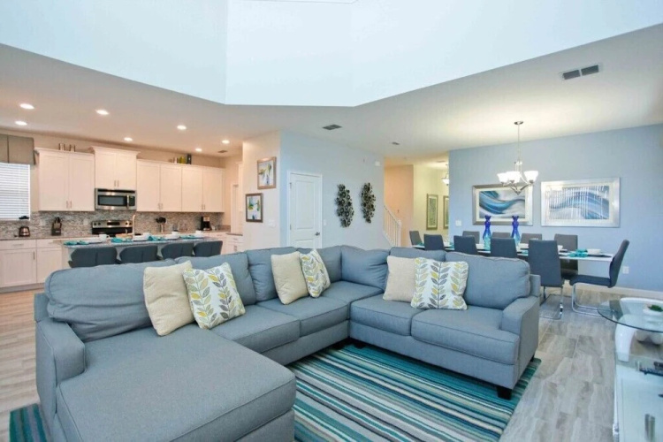 4839 Kings Castle Circle 5 Bedroom Home
