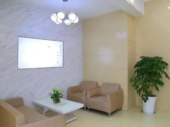 365 Theme Hotel