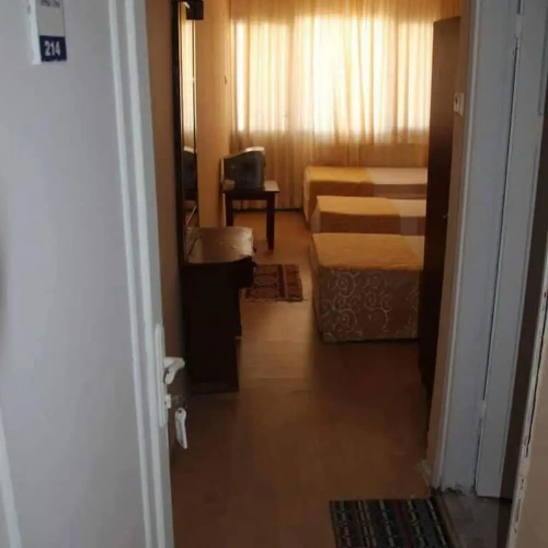 Economy room