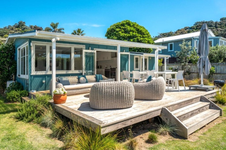 2 Bedrooms Villa