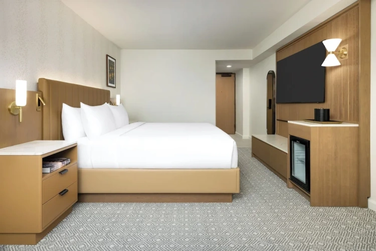 Corner Accessible Double room