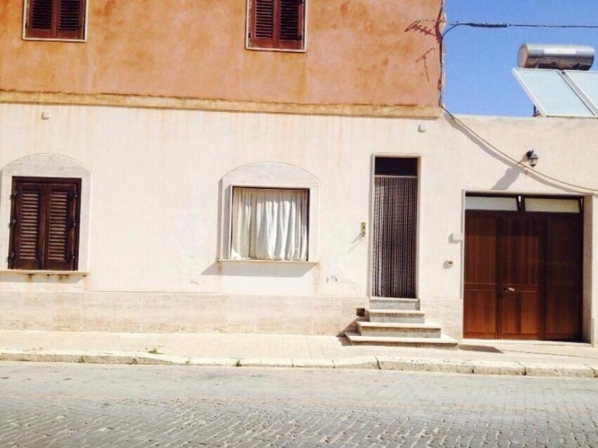 2 Bedrooms Cottage