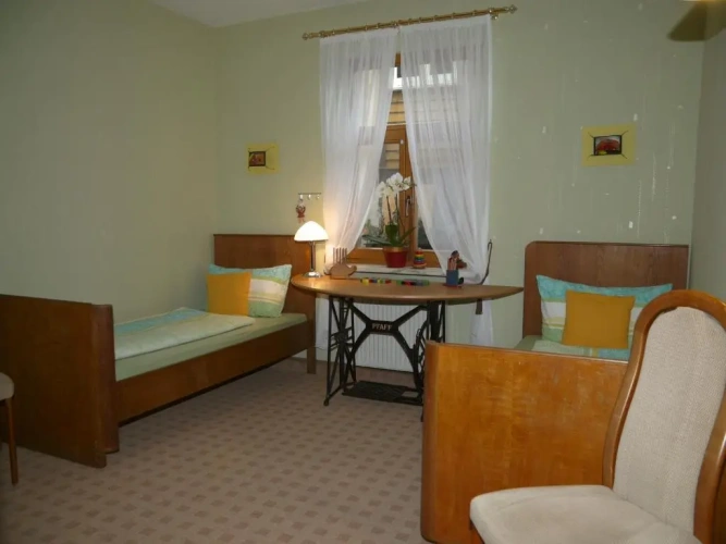 2 Bedrooms Apartment