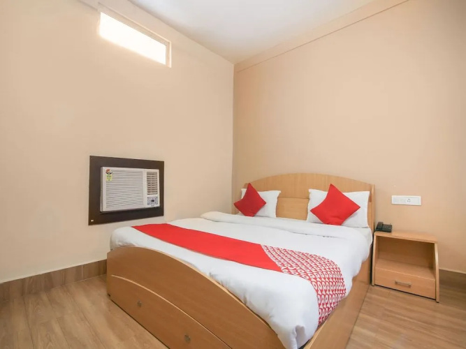 Oyo 43723 Hotel Crystal Riverside
