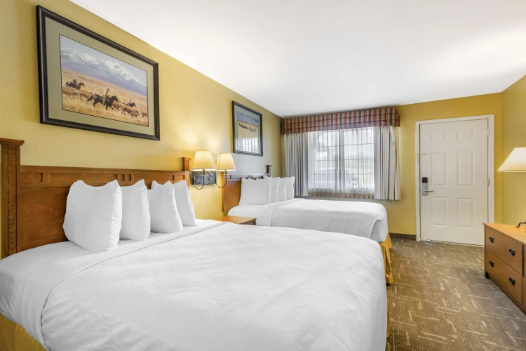 Standard Quadruple room