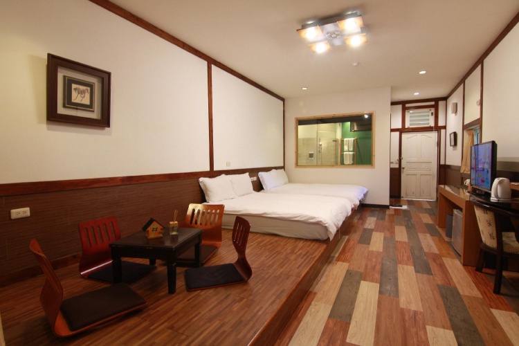 Quadruple Bungalow