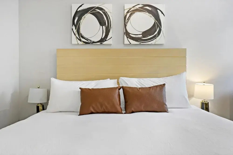 2BR Getaway - Touhy 3S