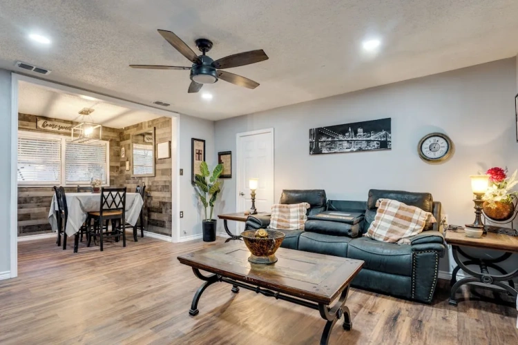 3 Bedrooms Cottage
