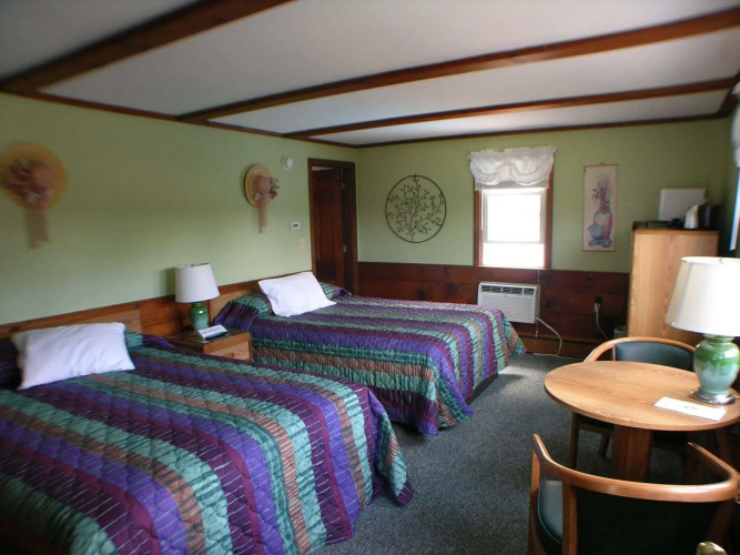 Bay Top Motel
