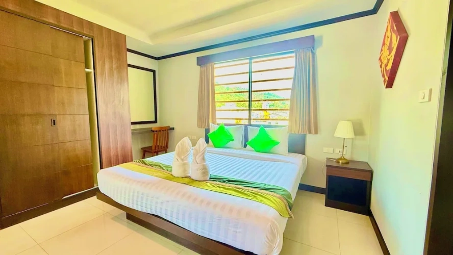 Standard Double room with city view