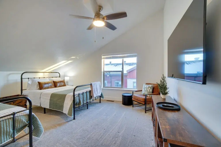 Mccall Vacation Rental w/ Private Balcony & Grill!