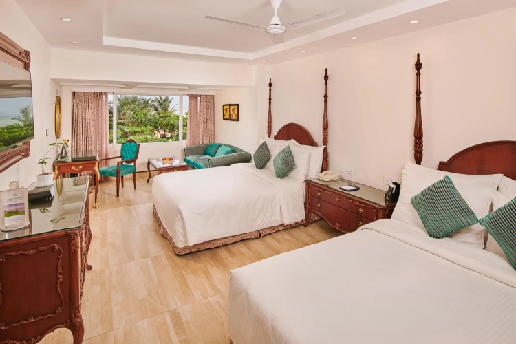 Quadruple Suite