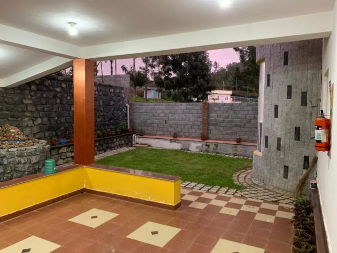 Vignesh holiday inn