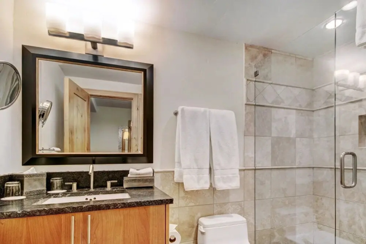 Lodge at Vail C256A