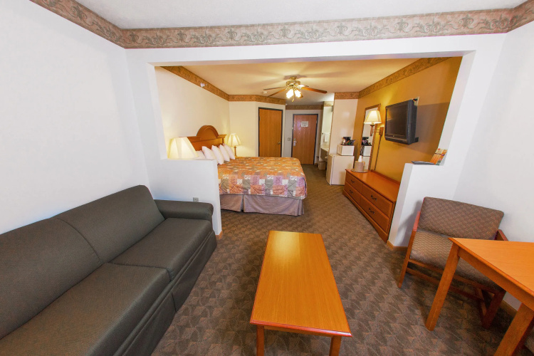 BridgePointe Inn & Suites by BPhotels, Lincoln I-80/27th St
