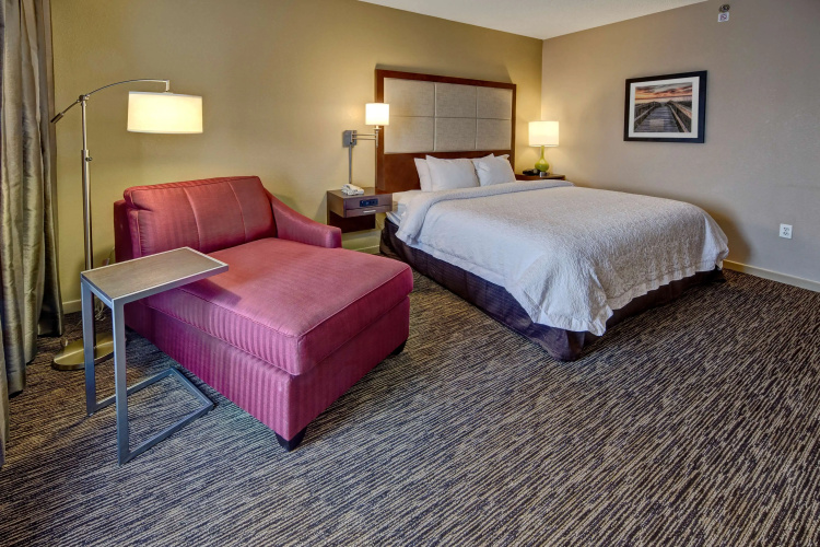Hampton Inn by Hilton Dunn