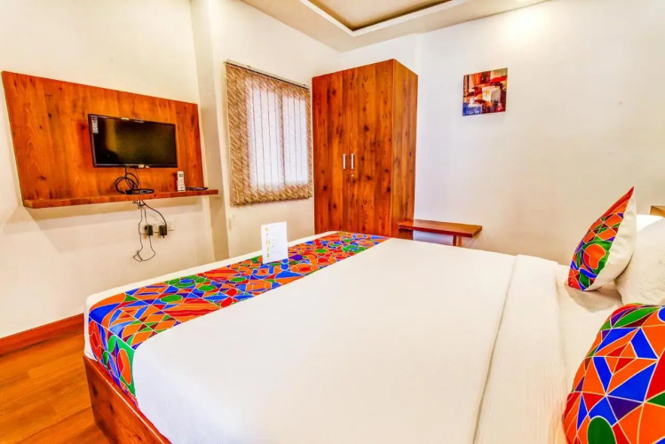 Fabhotel Vista Suites