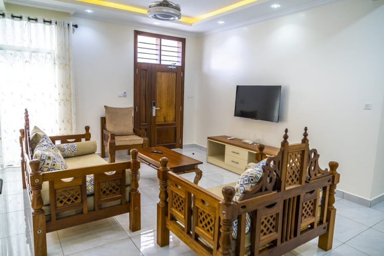 Luxurious 3-bedroom Villa With Ocean Views in Diani Beach