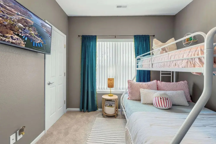 Panoramic Sunset Escape Waterfront Condo for 7!