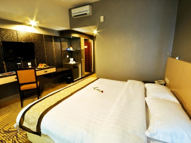 Deluxe Double room with view