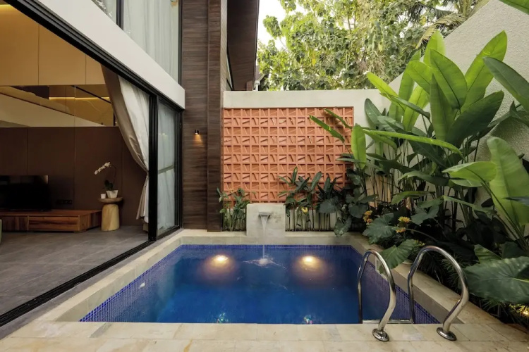 Moon Rock Villas