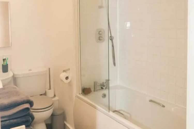 2br-sleeps5-cityview-freeparking-citycentre