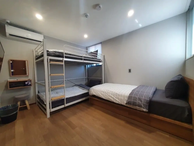 Economy Triple room